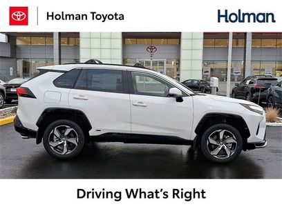 New 2025 Toyota RAV4 SE