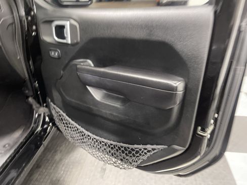 Used 2020 Jeep Gladiator Sport w/ Quick Order Package 24S image 23