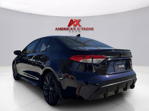 Used 2023 Toyota Corolla SE image 3