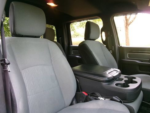 Used 2022 RAM 2500 Big Horn AWD/4WD image 19