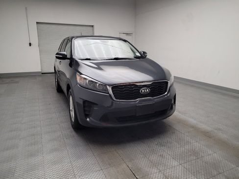 Used 2020 Kia Sorento LX image 14