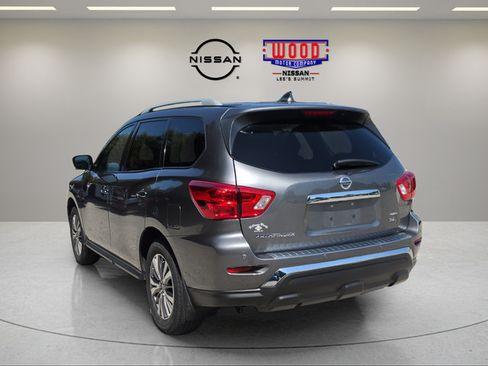 Used 2020 Nissan Pathfinder SL w/ Cargo Package AWD/4WD image 4