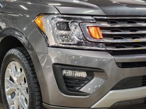 Used 2021 Ford Expedition XLT image 13