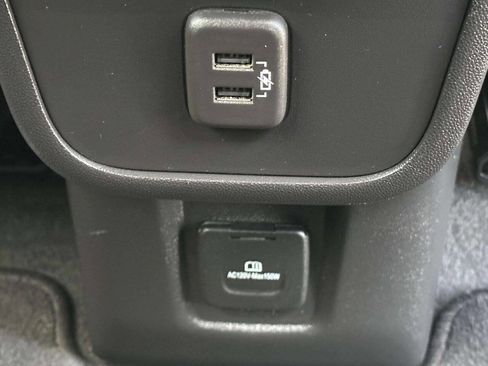 Used 2024 Chevrolet Equinox RS image 32