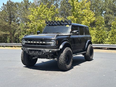 Used 2022 Ford Bronco Outer Banks AWD/4WD image 13