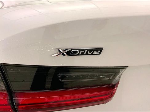 Used 2021 BMW 330i xDrive Sedan AWD/4WD image 30