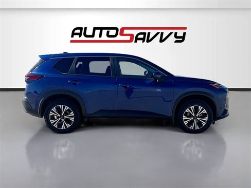 Used 2023 Nissan Rogue SV image 8