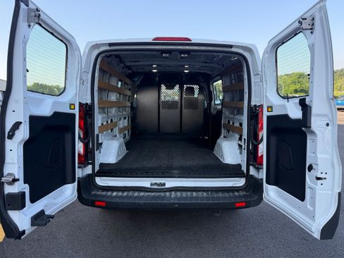 Used 2024 Ford Transit 250 Low Roof w/ Exterior Upgrade Package RWD image 9