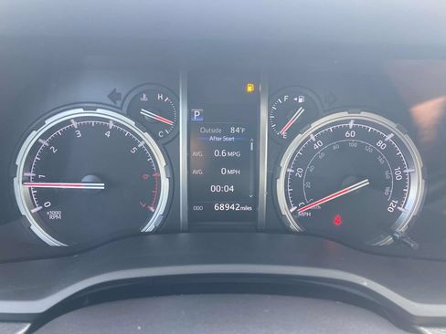 Used 2023 Toyota 4Runner TRD Off-Road Premium AWD/4WD image 22