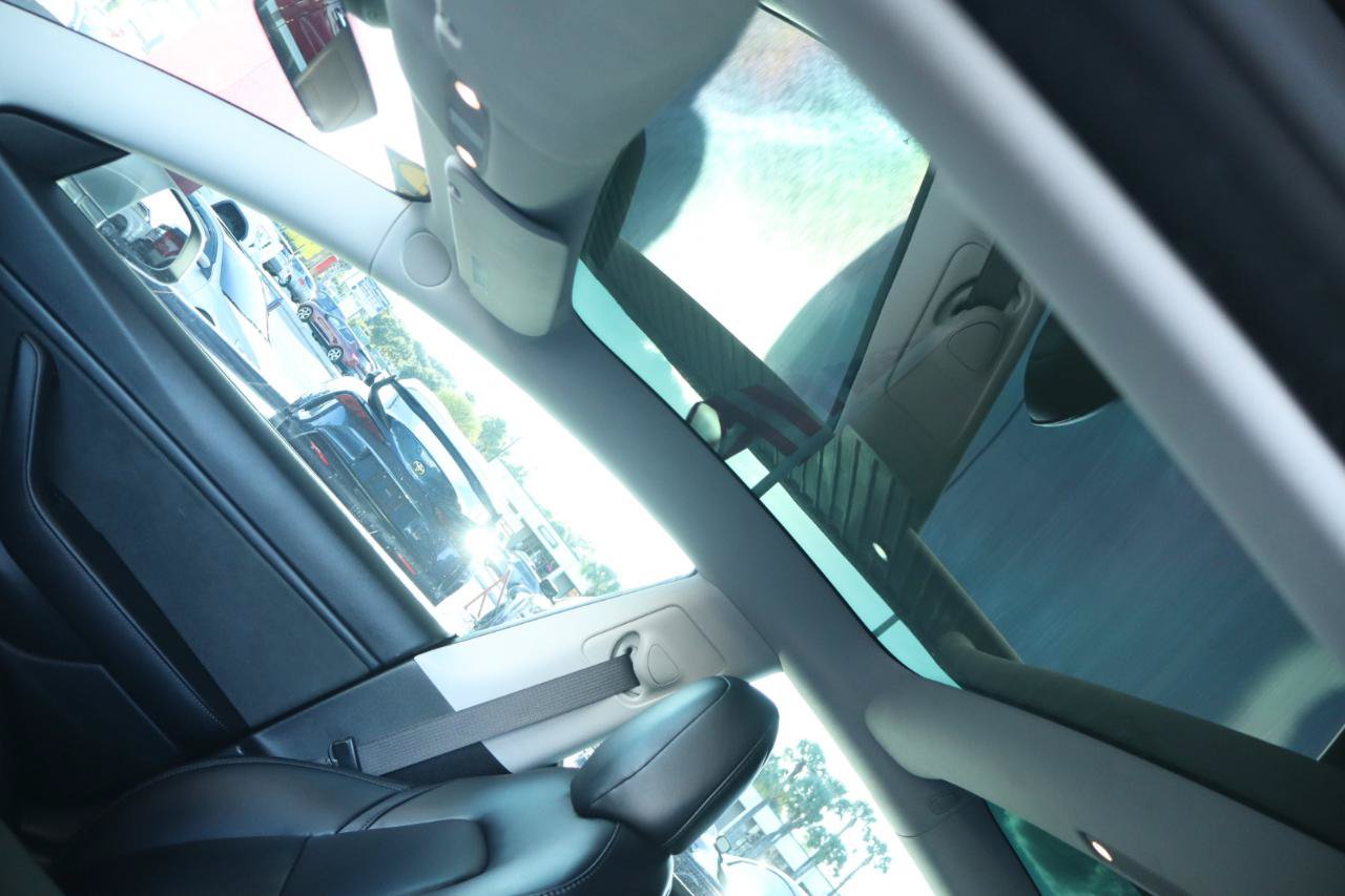 Used 2018 Tesla Model 3 Long Range RWD image 18