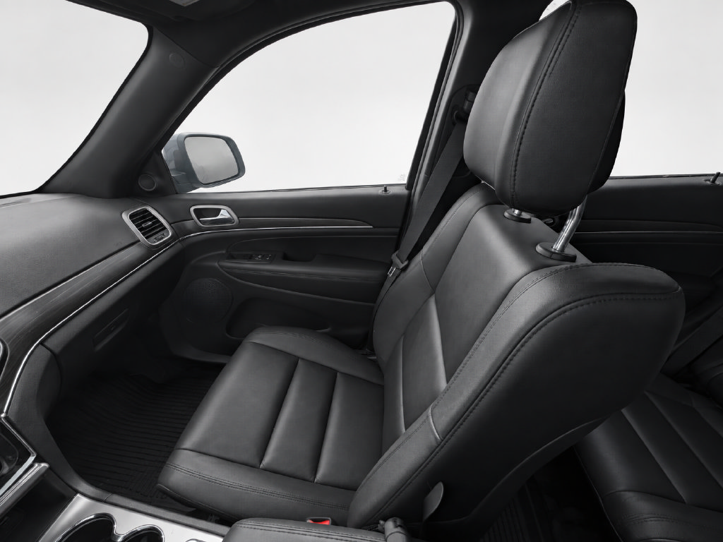 Used 2020 Jeep Grand Cherokee Limited AWD/4WD image 15