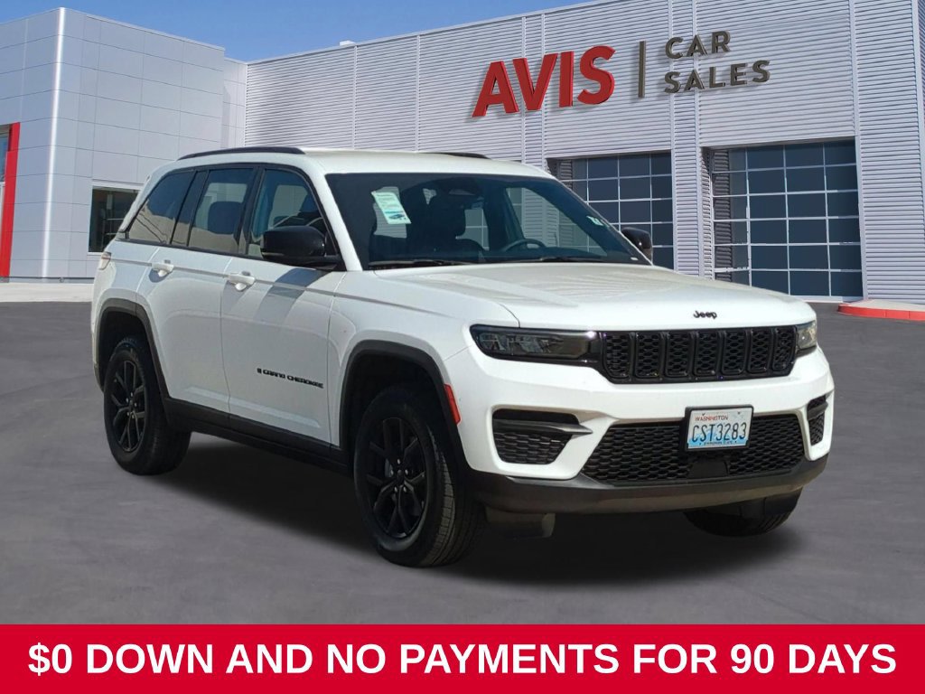 Used 2025 Jeep Grand Cherokee Altitude AWD/4WD image 3