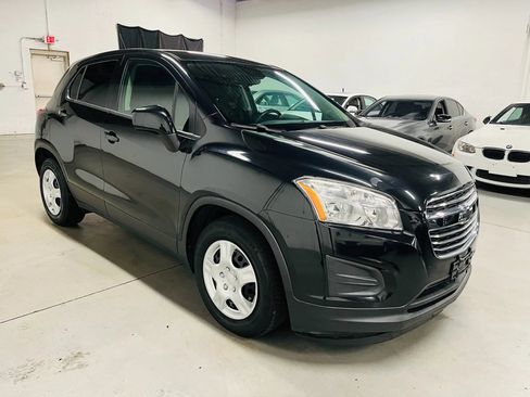 Used 2016 Chevrolet Trax LS FWD image 4
