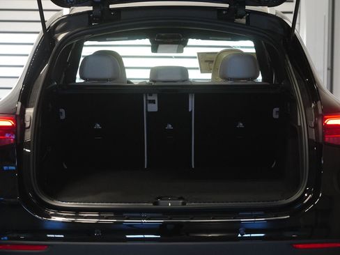 New 2026 Mercedes-Benz GLC 300 4MATIC image 33