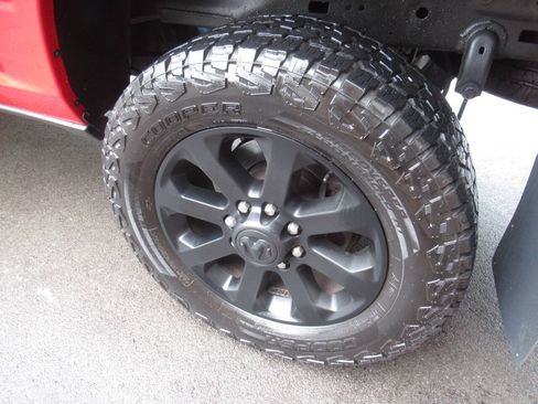 Used 2021 RAM 2500 Big Horn w/ Night Edition AWD/4WD image 18