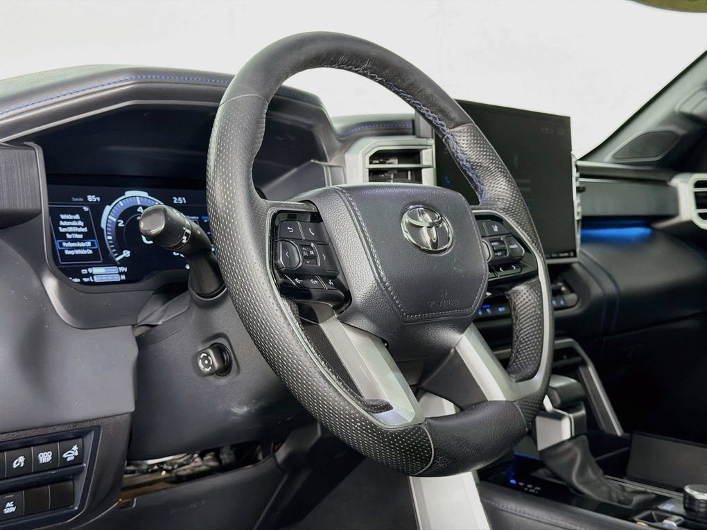 Used 2024 Toyota Tundra Platinum AWD/4WD image 40