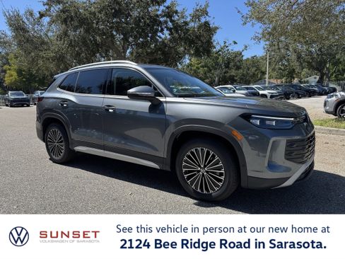 New 2025 Volkswagen Tiguan S image 1