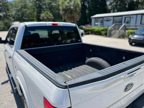 Used 2018 Ford F150 Lariat RWD image 8