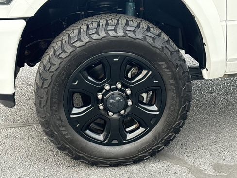 Used 2018 RAM 2500 Laramie w/ Sport Appearance Group image 16