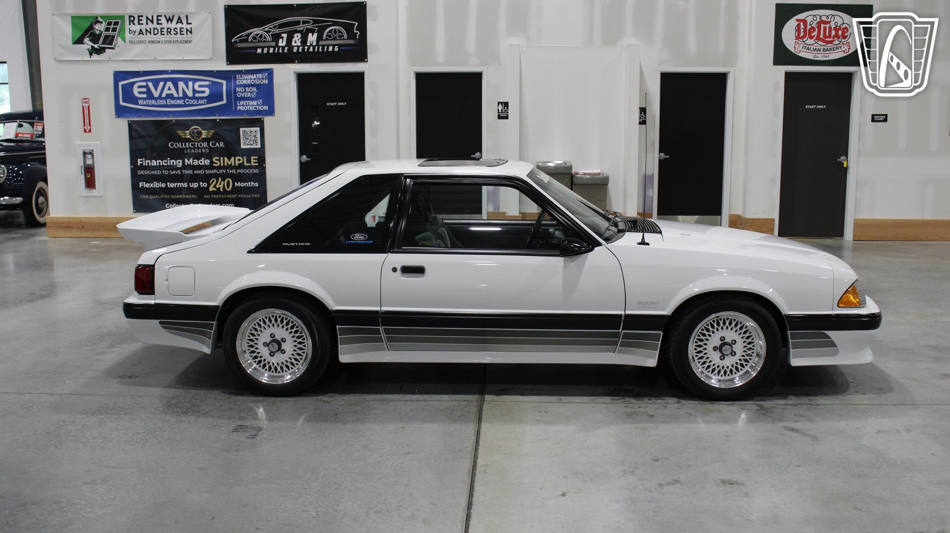 Used 1988 Ford Mustang LX RWD image 17
