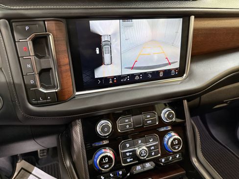 Used 2024 GMC Yukon Denali Ultimate image 18