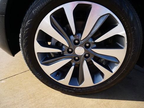 Certified 2022 Buick Encore Preferred w/ Safety Package II image 15