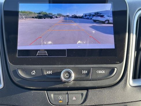 Used 2024 Chevrolet Malibu LT image 22