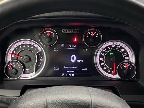 Used 2017 RAM 1500 Laramie image 18