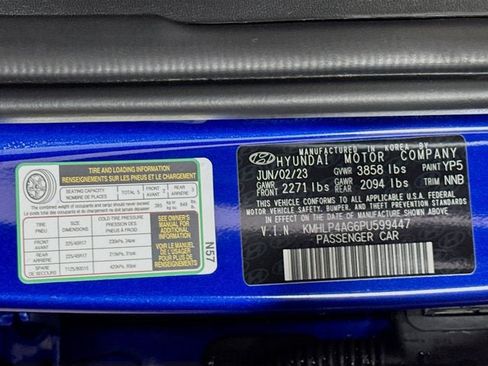 Used 2023 Hyundai Elantra Limited image 32