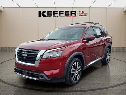 Used 2023 Nissan Pathfinder Platinum