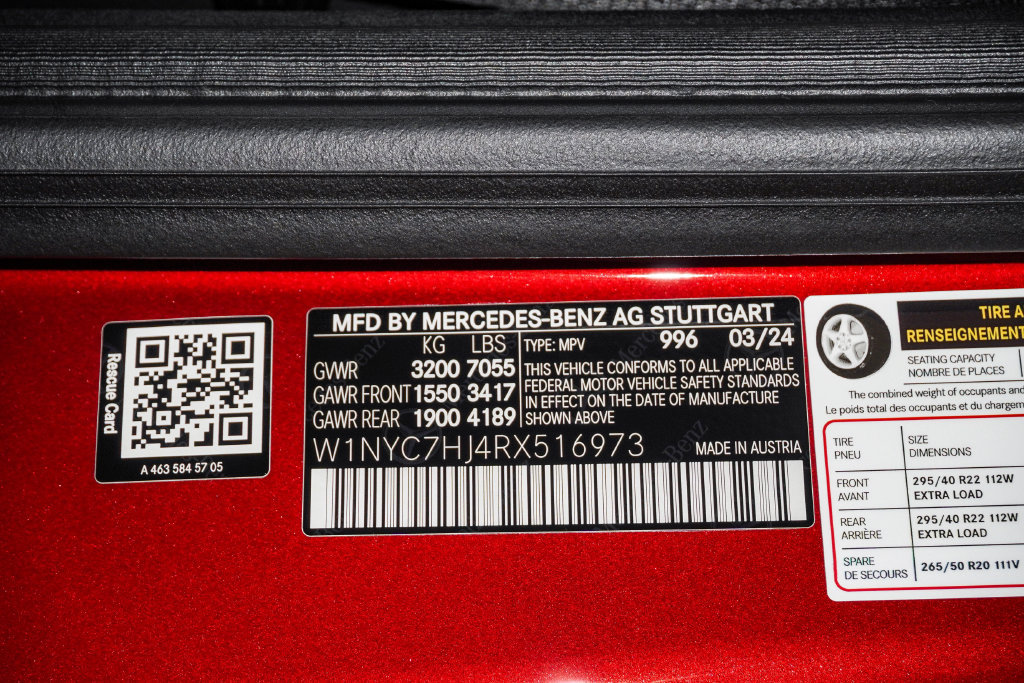 Used 2024 Mercedes-Benz G 63 AMG 4MATIC image 32