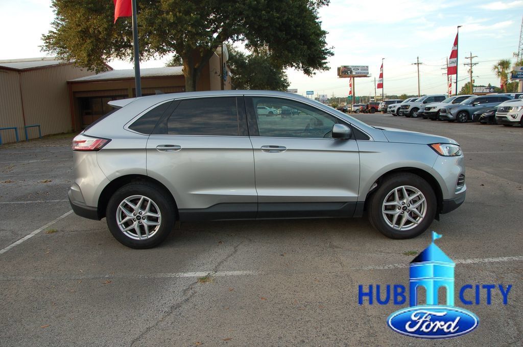 Used 2024 Ford Edge SEL AWD/4WD image 6