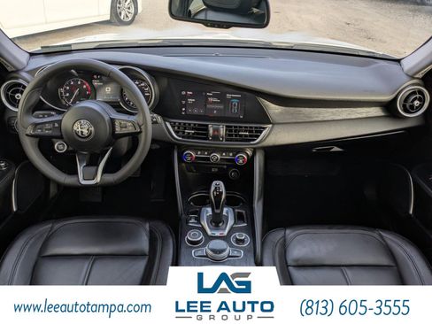 Used 2020 Alfa Romeo Giulia w/ Nero Edizione image 14