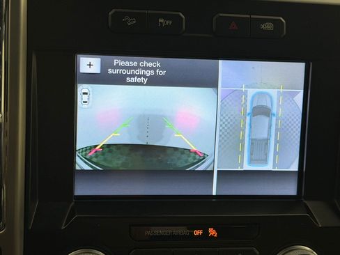 Used 2016 Ford F150 Platinum w/ Equipment Group 701A Luxury image 26