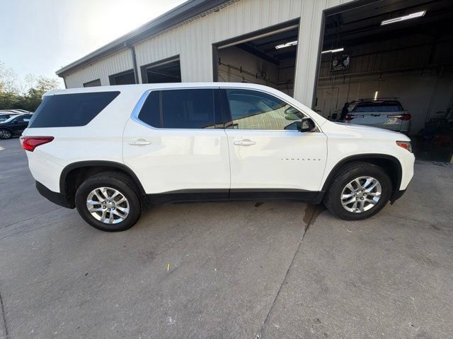 Used 2018 Chevrolet Traverse LS AWD/4WD image 2