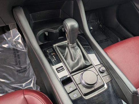 Used 2023 MAZDA MAZDA3 s image 16