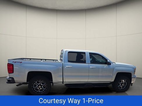 Used 2015 Chevrolet Silverado 1500 LT w/ LT Convenience Package AWD/4WD image 11