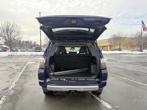 Used 2018 Toyota 4Runner TRD Off-Road Premium image 30