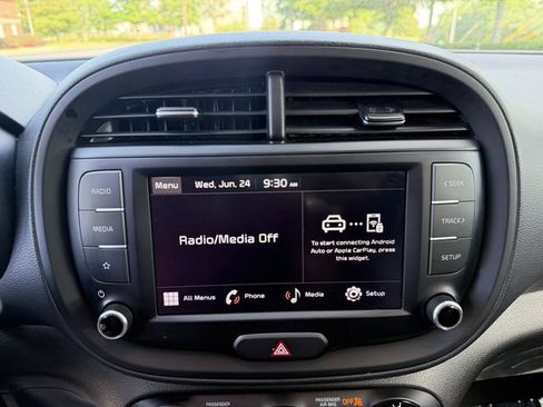 Certified 2024 Kia Soul LX w/ Option Group 015 FWD image 17