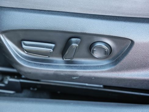 Used 2023 Toyota Camry LE image 10