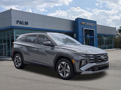 Used 2025 Hyundai Tucson SEL FWD image 1