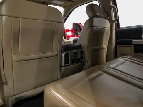 Used 2018 Ford F250 Lariat w/ Lariat Ultimate Package image 39