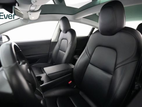 Used 2019 Tesla Model 3 Standard Range Plus image 7