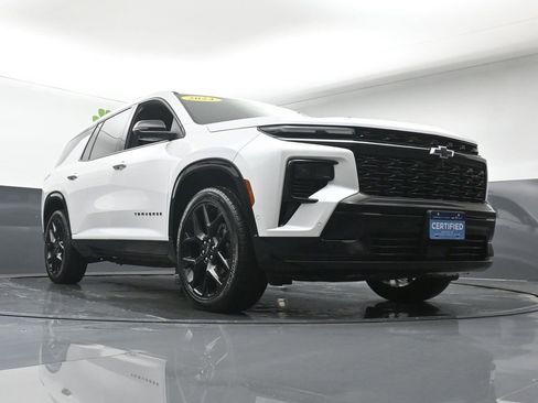 Certified 2024 Chevrolet Traverse RS w/ LPO, Floor Liner Package image 25