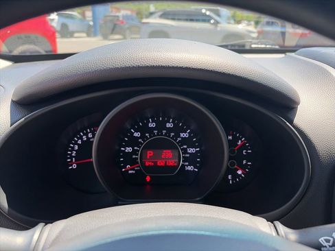 Used 2016 Kia Soul FWD image 29