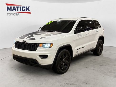 Used 2021 Jeep Grand Cherokee Freedom Edition image 3