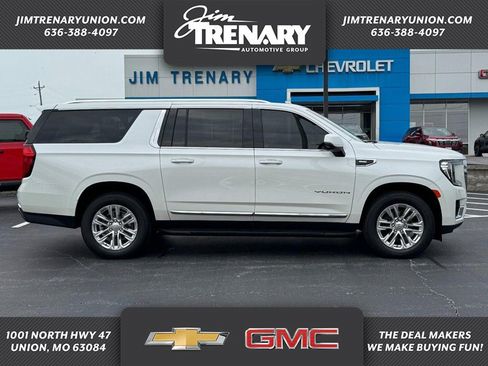Used 2023 GMC Yukon XL SLT w/ SLT Premium Package AWD/4WD image 1
