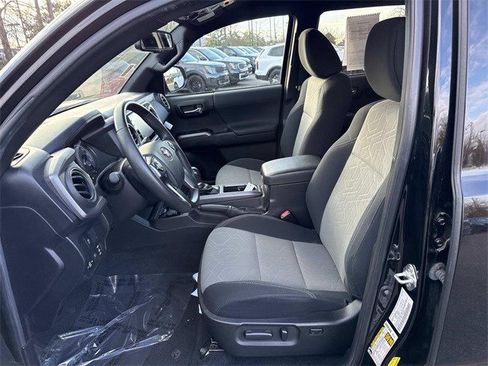 Used 2022 Toyota Tacoma SR5 image 14