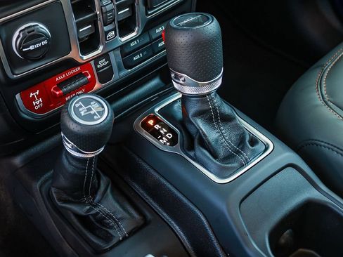 New 2026 Jeep Gladiator Mojave image 21