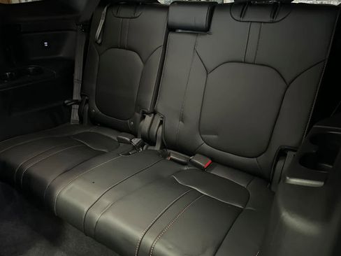 Used 2024 Honda Pilot TrailSport image 16